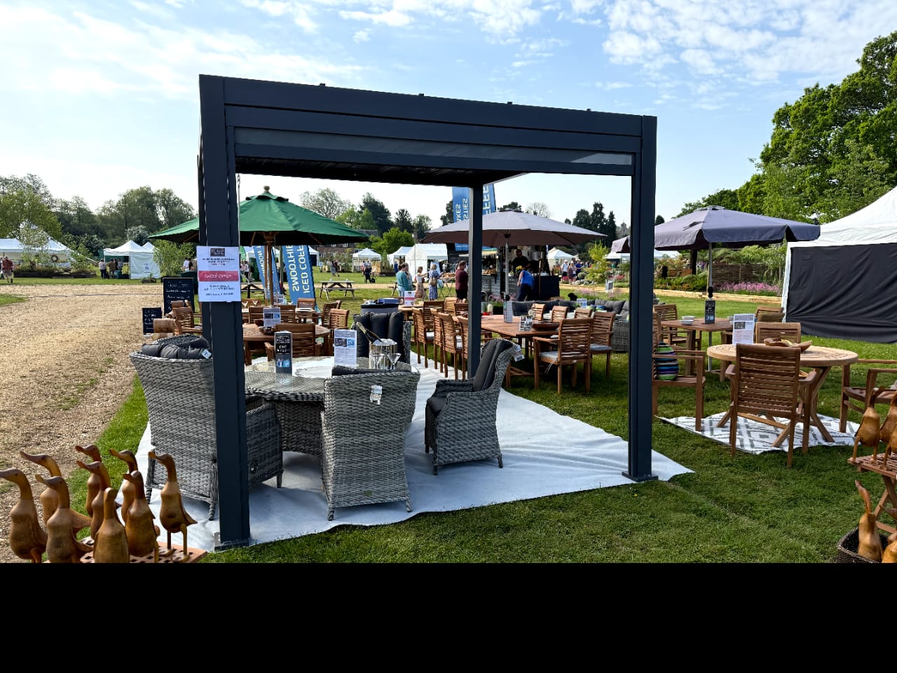 aluminium pergola