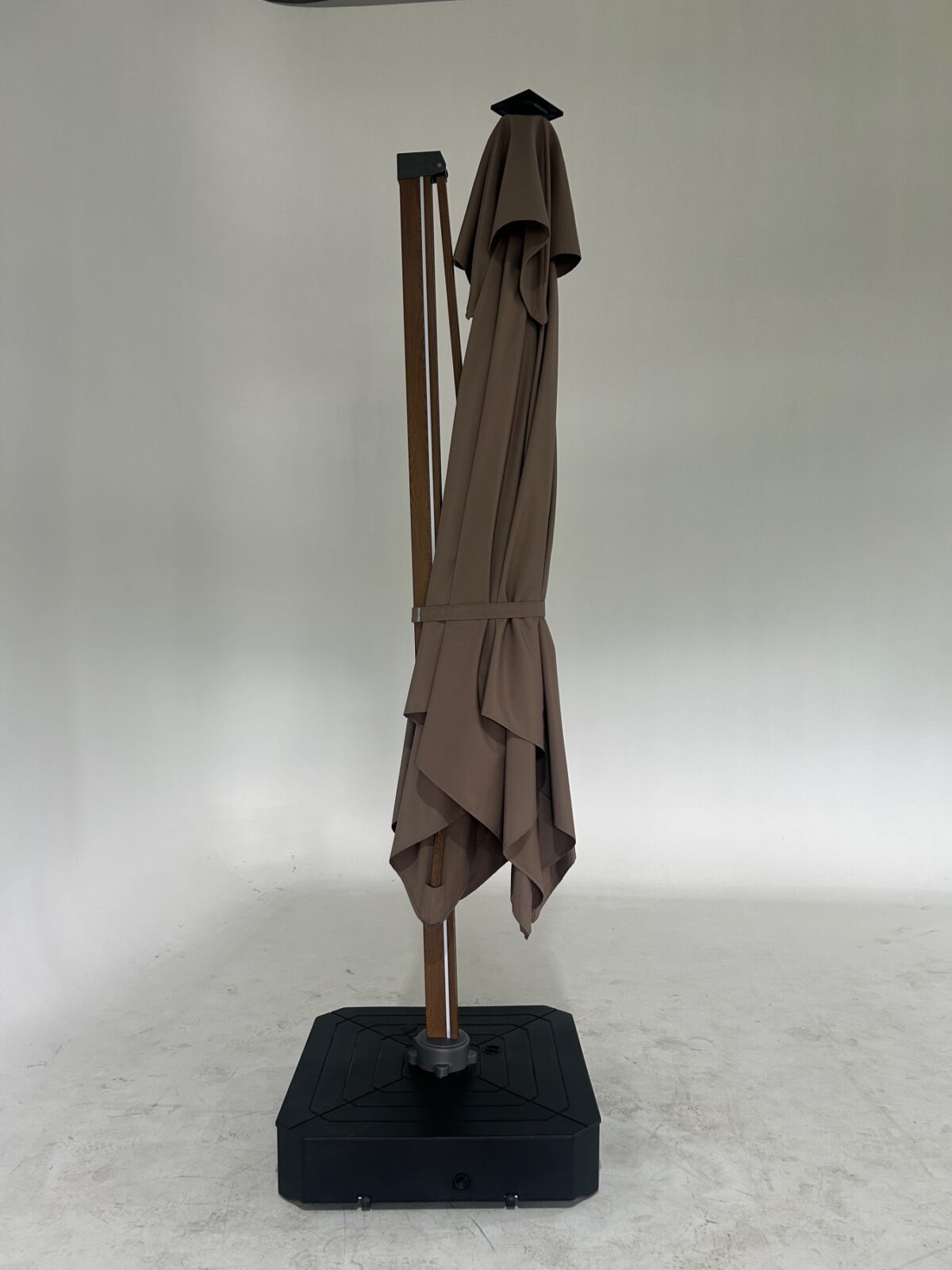 large cantilever parasol