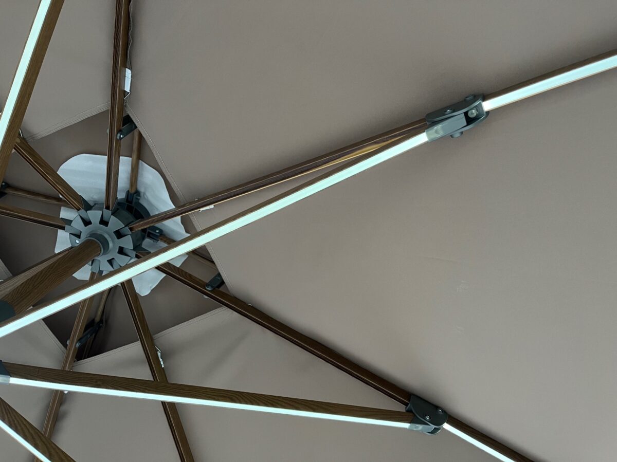 led parasol